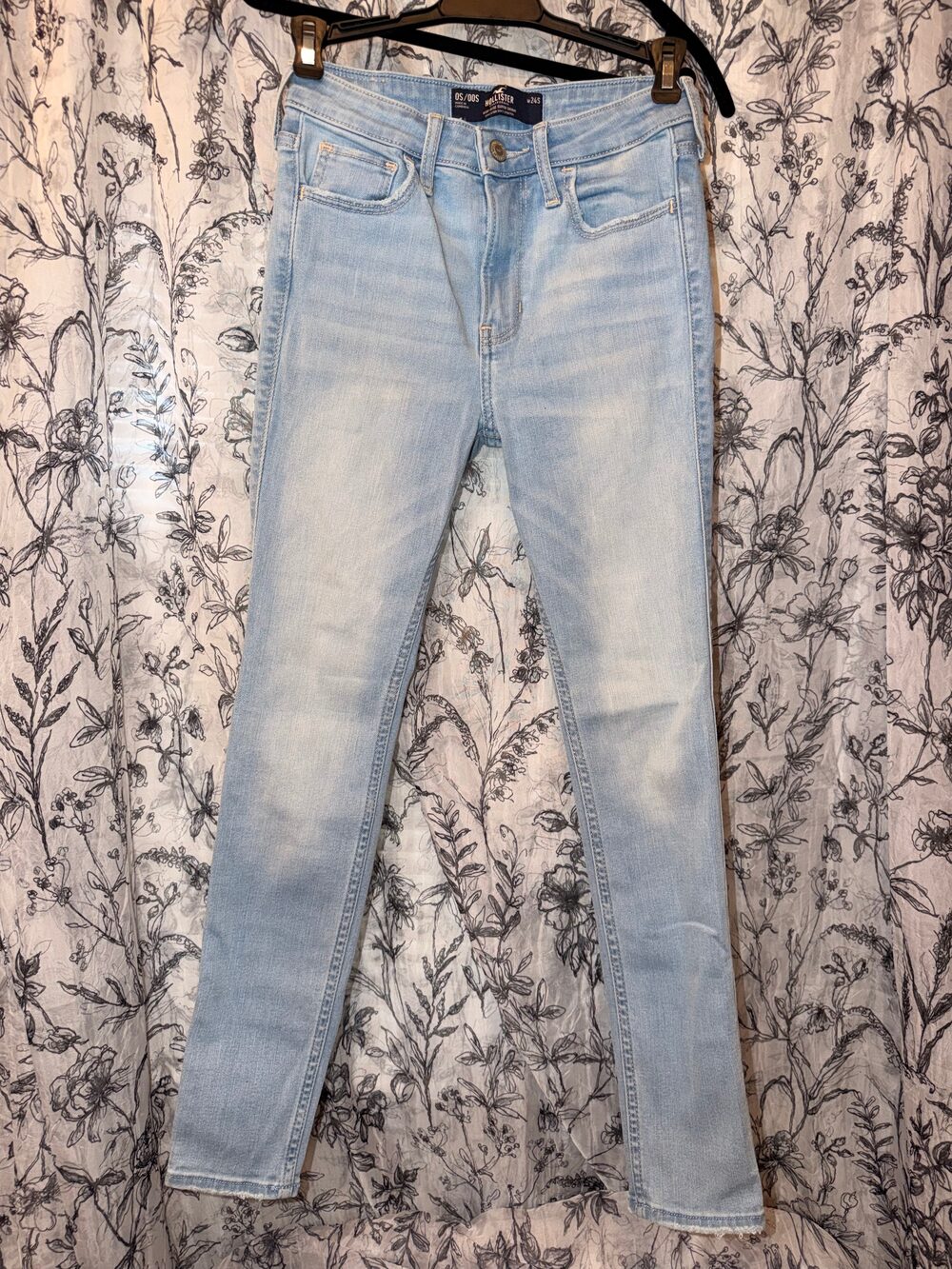 Hollister High Rise Super Skinny Jeans